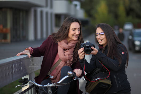 Preview Portrait — Belinda und Sanita