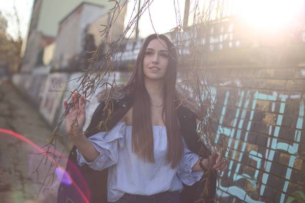 Preview Portrait — Esi